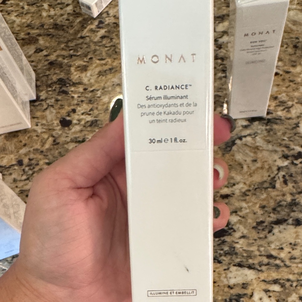 Brand New. Sealed in Box. C. Radiance Serum - Picture 2 of 5